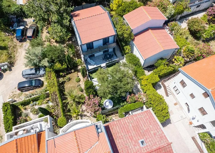 アパート Pardon *