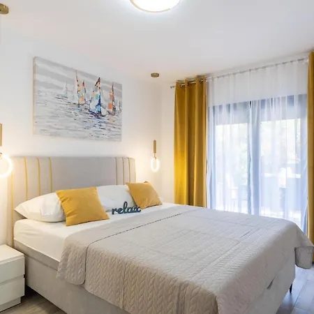 Pardon Apartament Pag Town