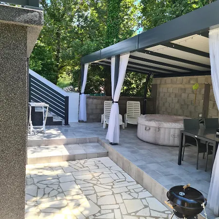 Apartament Pardon Pag Town