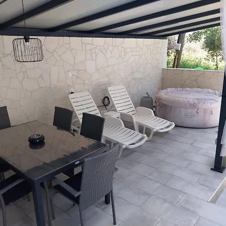 Apartament Pardon Pag Town